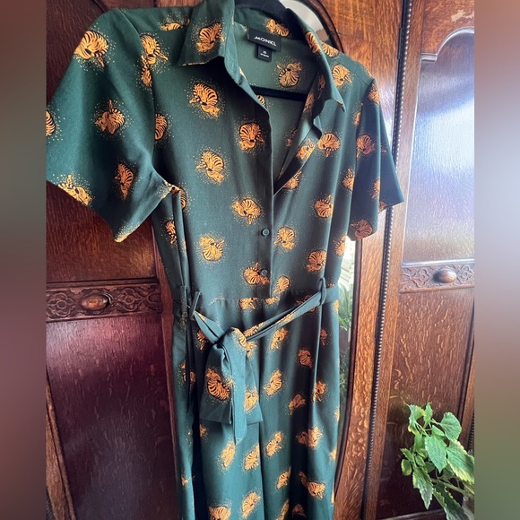 Monki wife-leg cat pattern jumpsuit with pockets xs - Picture 2 of 6